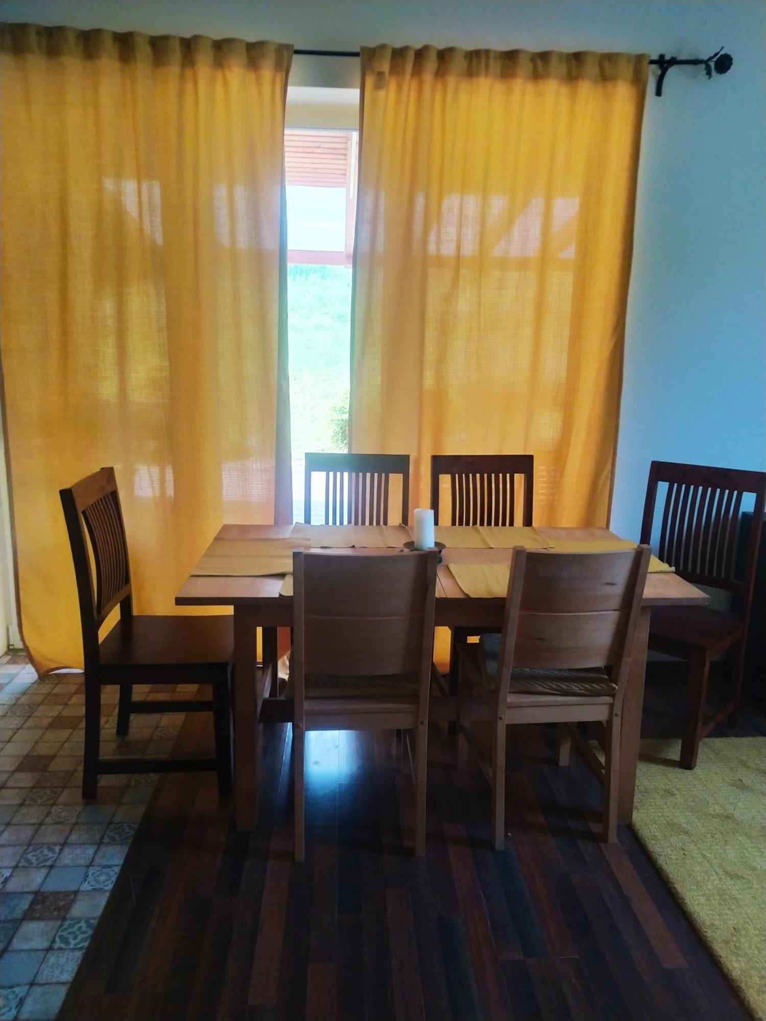 Bibor-lak Oekoszallashely Apartment Pannonhalma